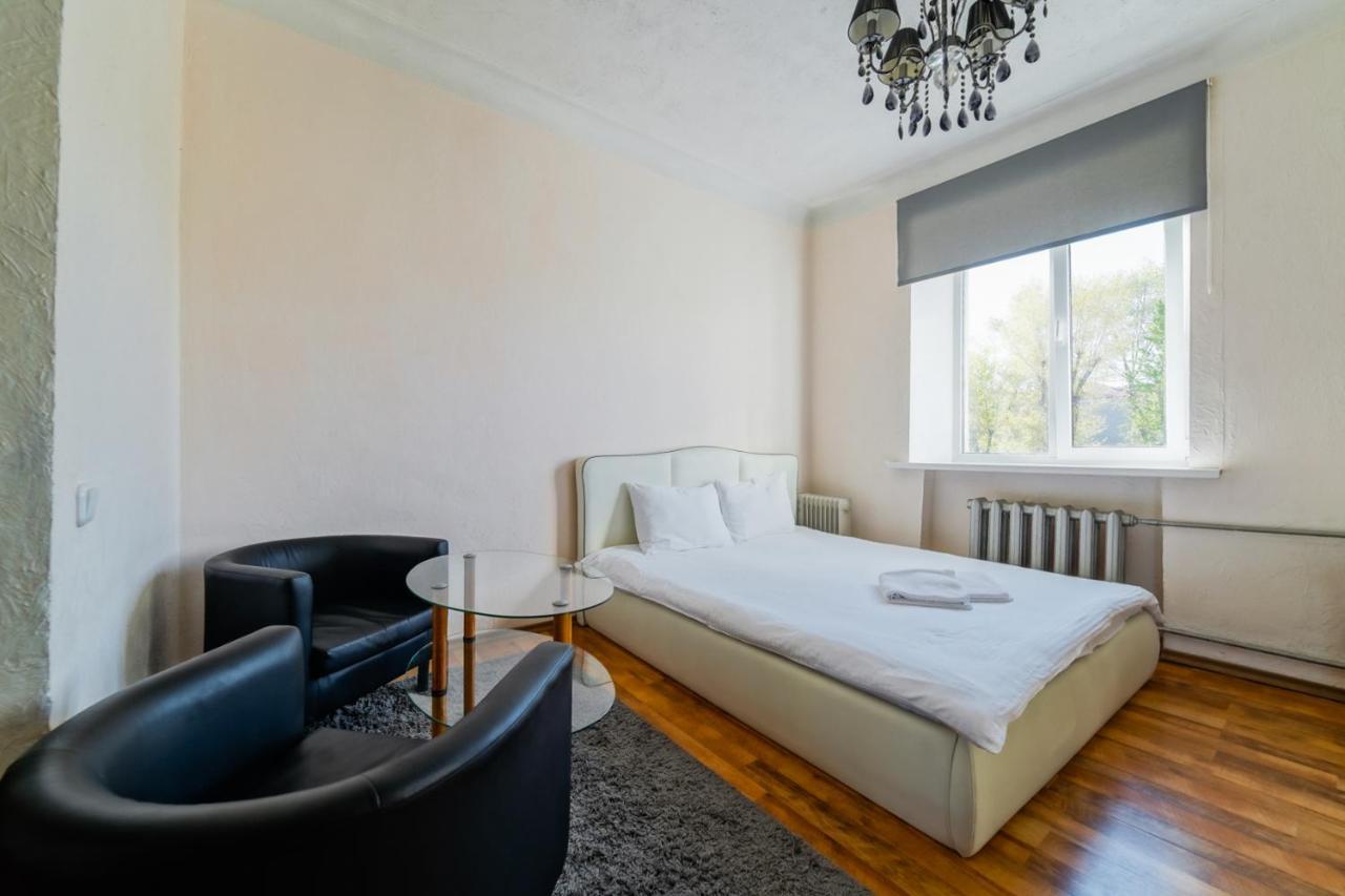 In The Center Of Minsk Apartment Exterior photo